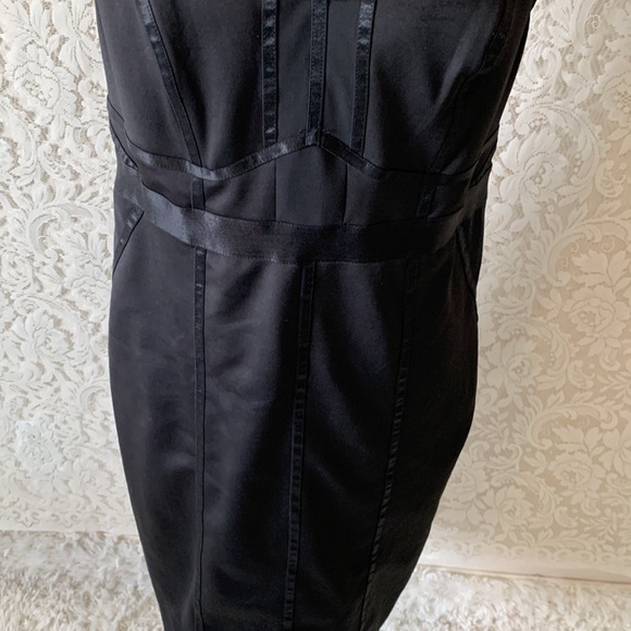 ❌SOLD❌TORRID BLACK SCUBA KNIT & MESH BODYCON DRESS - Picture 6 of 14